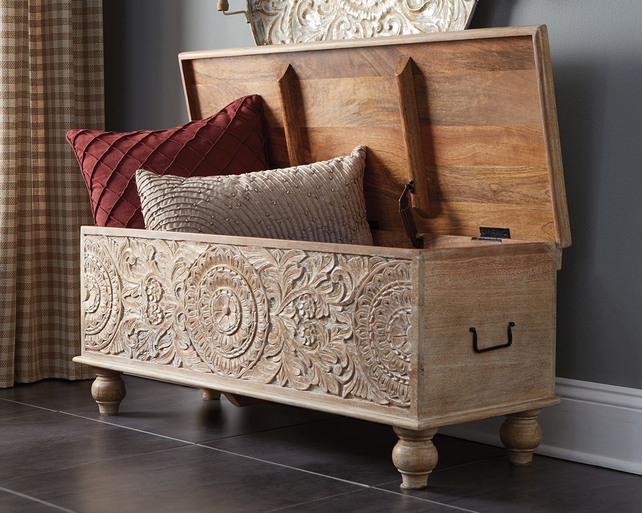 Fossil Ridge - Beige - Storage Bench